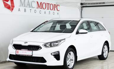 Kia Ceed SW Белый